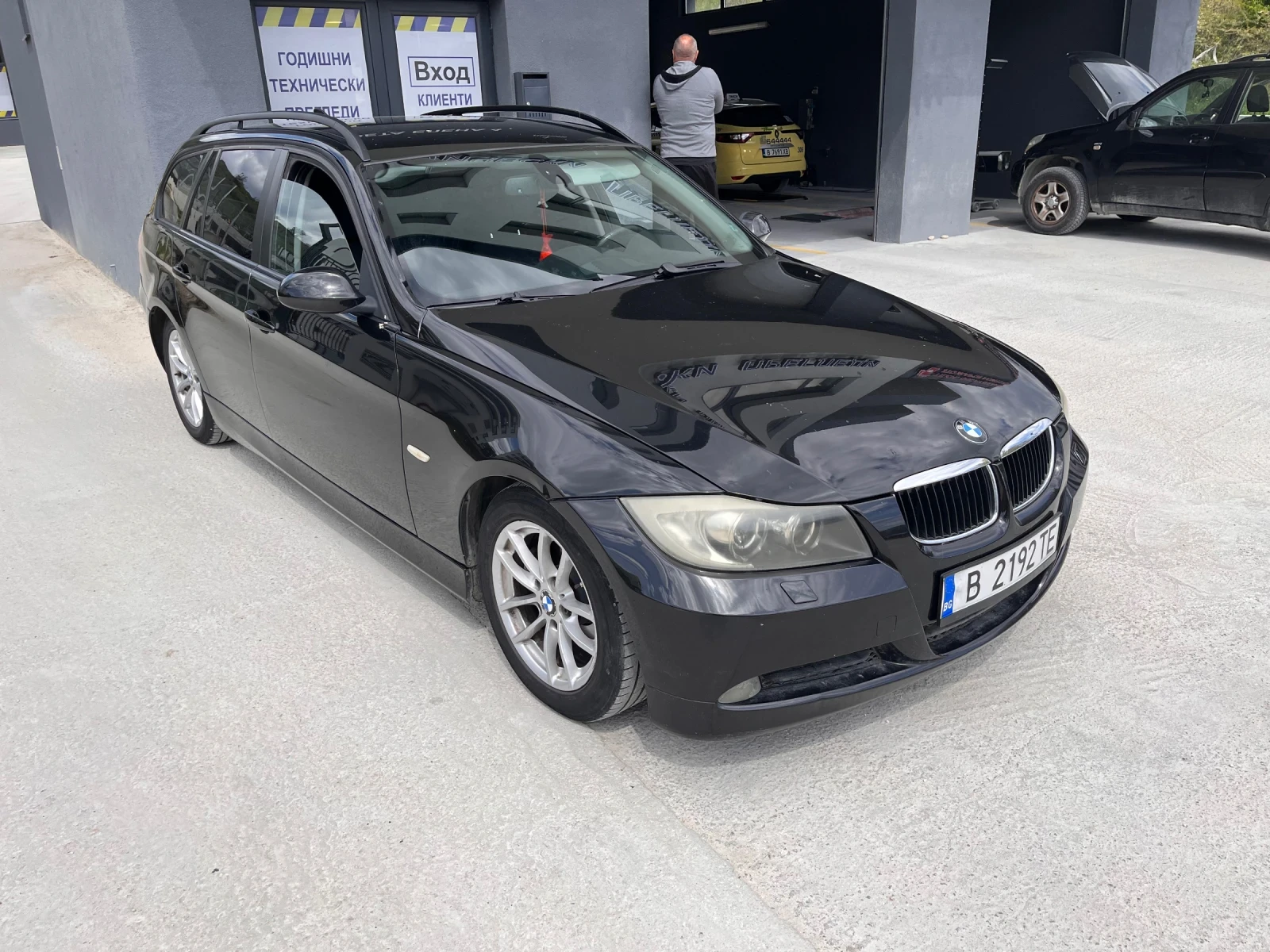 BMW 320, снимка 2 - Автомобили и джипове - 54308506