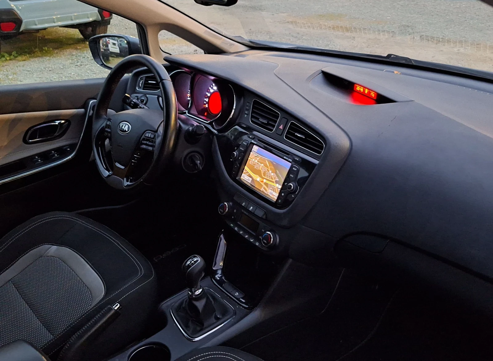 Kia Ceed 1.6  GT  ����-������-���������� | Mobile.bg � ����������� 8