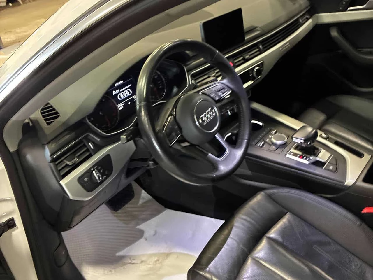 Audi A5 * Komfort * CARFAX * ПАНОРАМА * БЕЗ ИНЦИДЕНТИ * , снимка 7 - Автомобили и джипове - 54528875