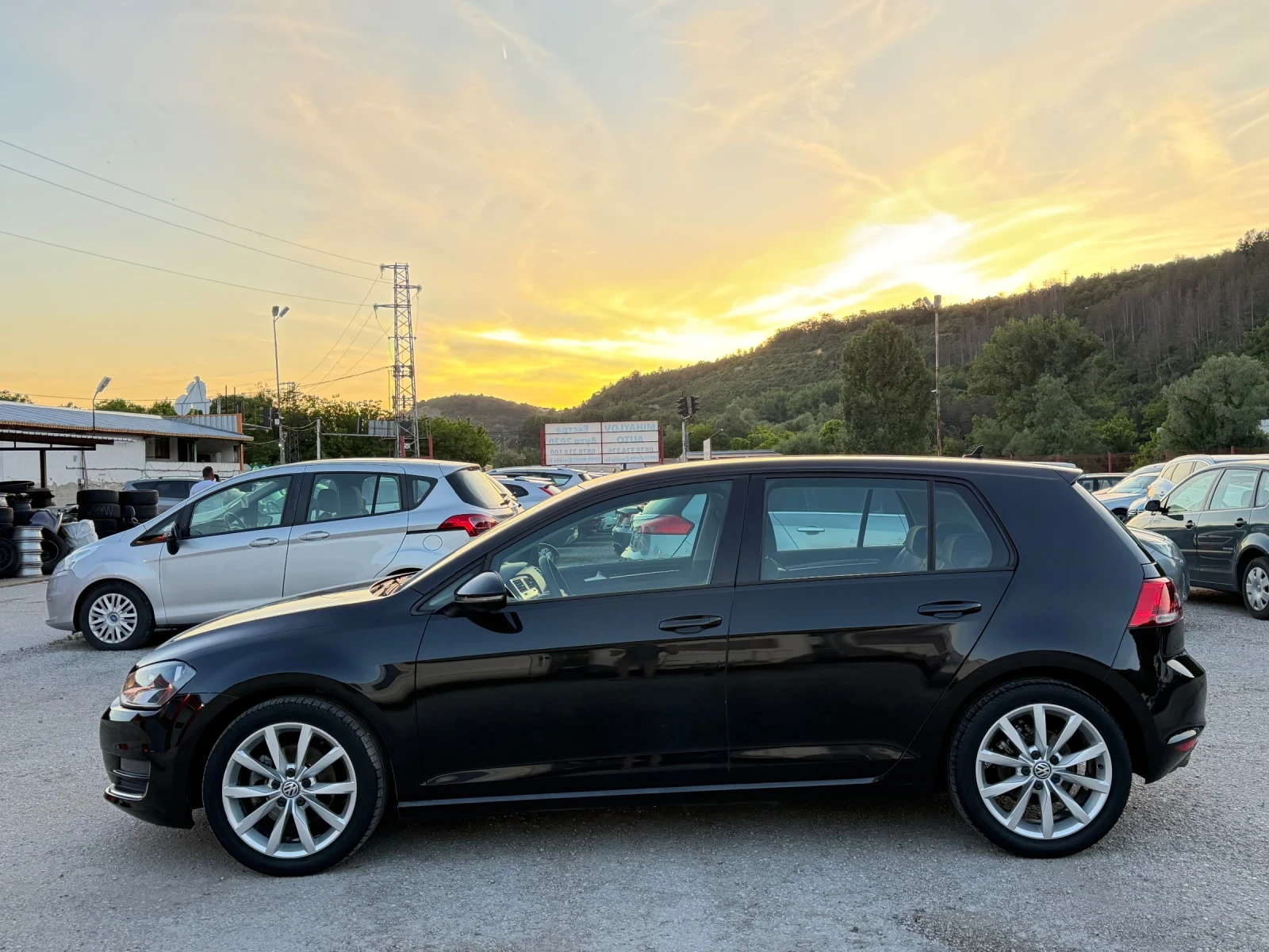 VW Golf 1.6TDI DSG/NAVI/ЛЕТИ ДЖ./НОВ ВНОС, снимка 6 - Автомобили и джипове - 54715158