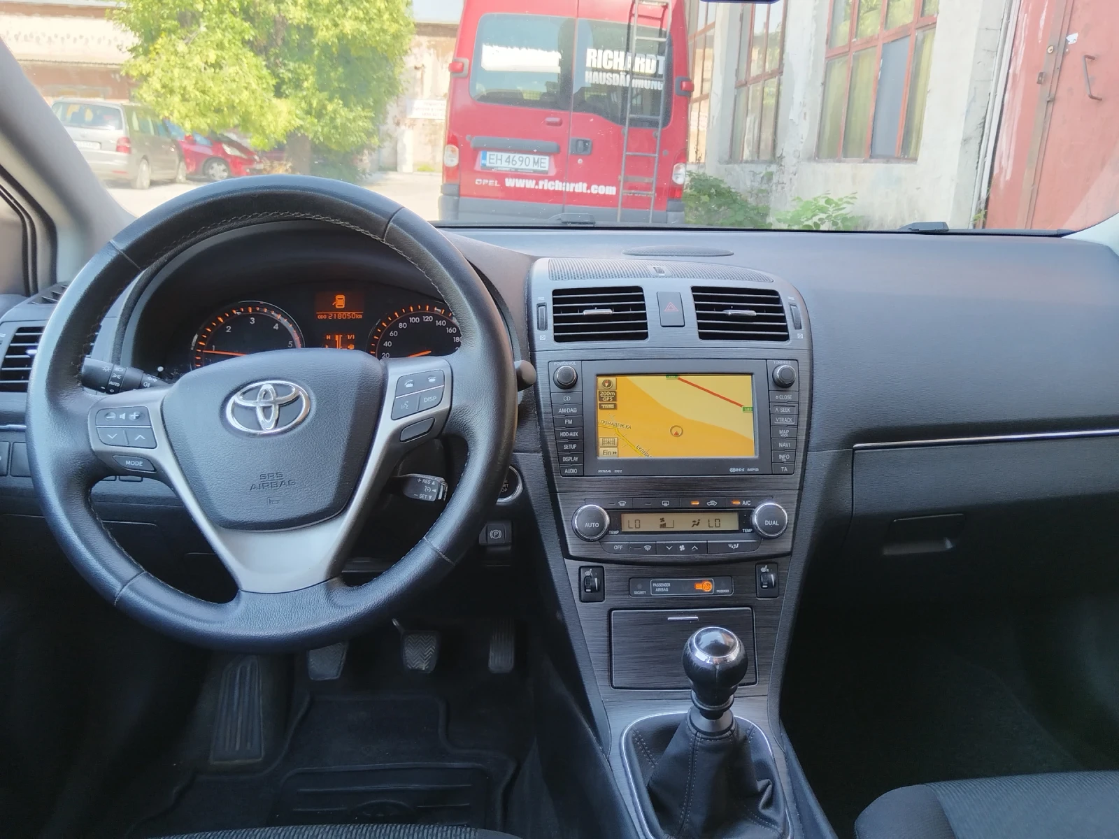 Toyota Avensis 2.0d , снимка 15 - Автомобили и джипове - 55071378