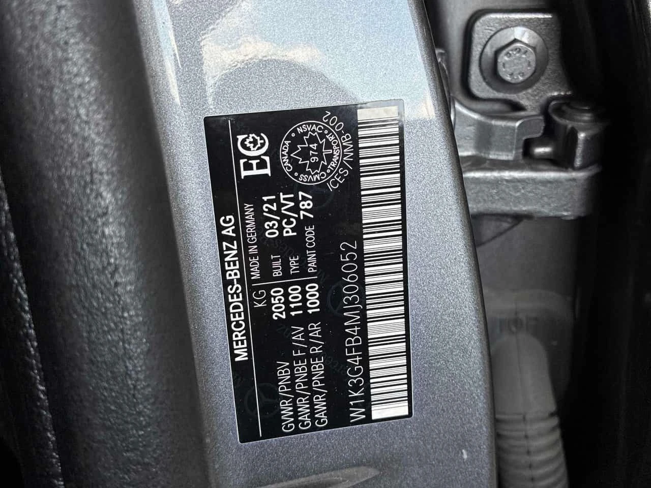 Mercedes-Benz A 220 | DISTRONIC | ПАНОРАМА | CARFAX | 360 | , снимка 10 - Автомобили и джипове - 55226062
