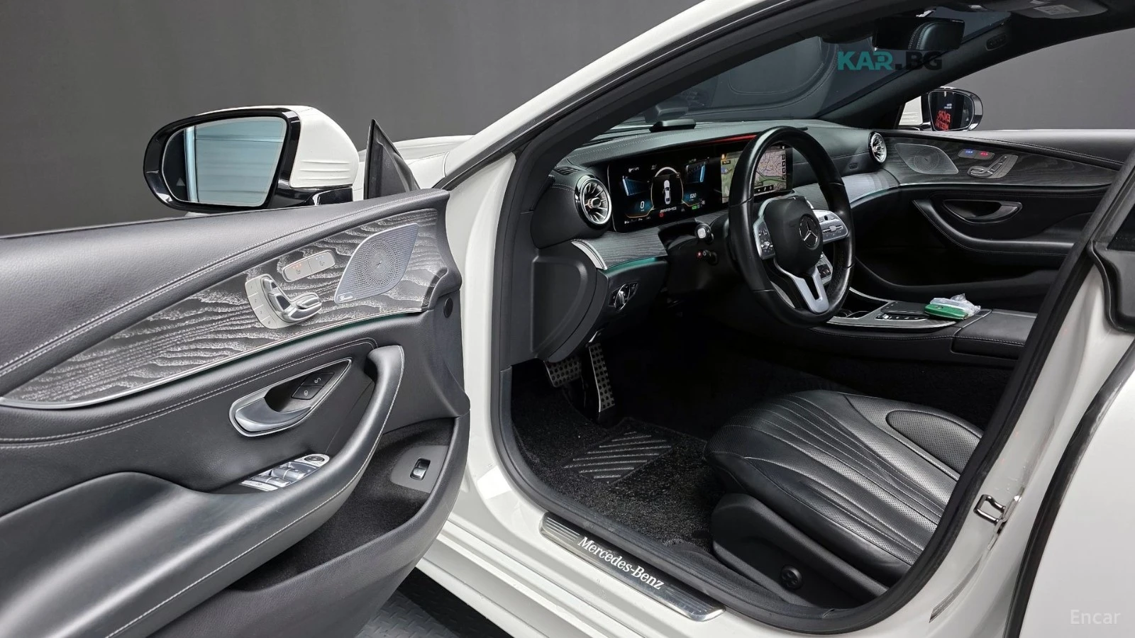 Mercedes-Benz CLS 450 4MATIC/AMG-LINE/FULL-ASSISTS/BURMESTER/SUNROOF, снимка 5 - Автомобили и джипове - 55267469
