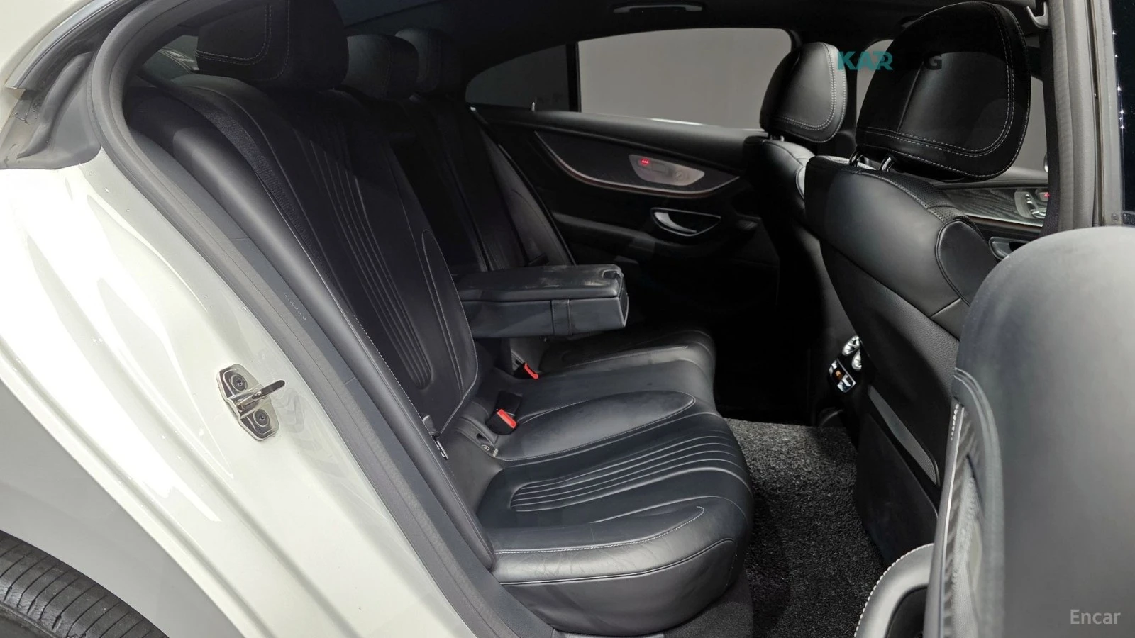 Mercedes-Benz CLS 450 4MATIC/AMG-LINE/FULL-ASSISTS/BURMESTER/SUNROOF, снимка 16 - Автомобили и джипове - 55267469
