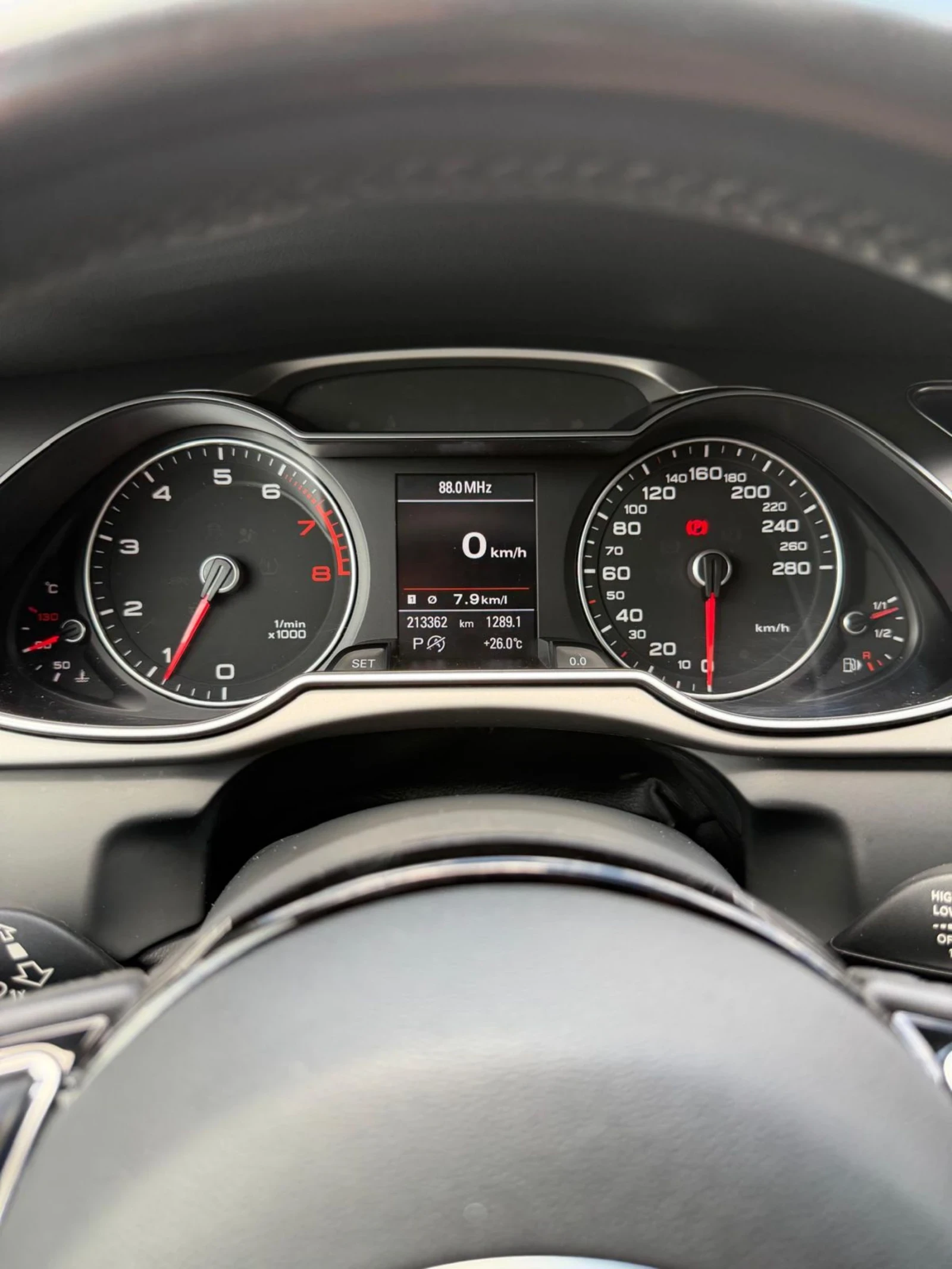 Audi A4, снимка 9 - Автомобили и джипове - 55400475