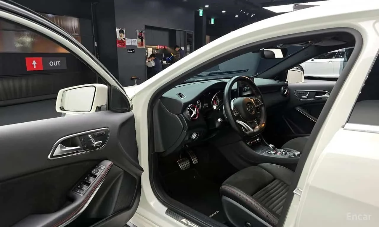Mercedes-Benz A45 AMG * 4MATIC * КРАЙНА ЦЕНА ДО БЪЛГАРИЯ * АВТОКРЕДИТ, снимка 10 - Автомобили и джипове - 55570963