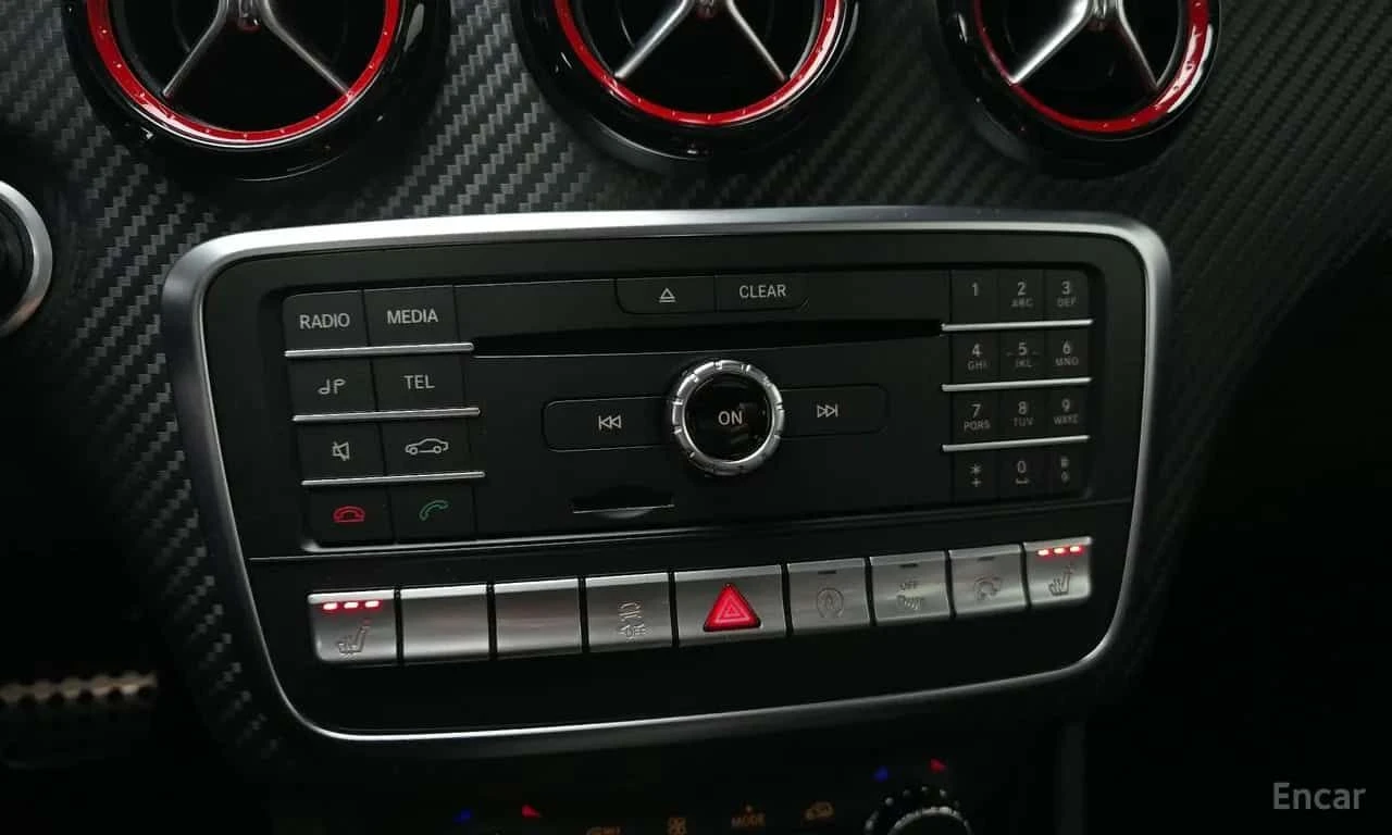 Mercedes-Benz A45 AMG * 4MATIC * КРАЙНА ЦЕНА ДО БЪЛГАРИЯ * АВТОКРЕДИТ, снимка 16 - Автомобили и джипове - 55570963