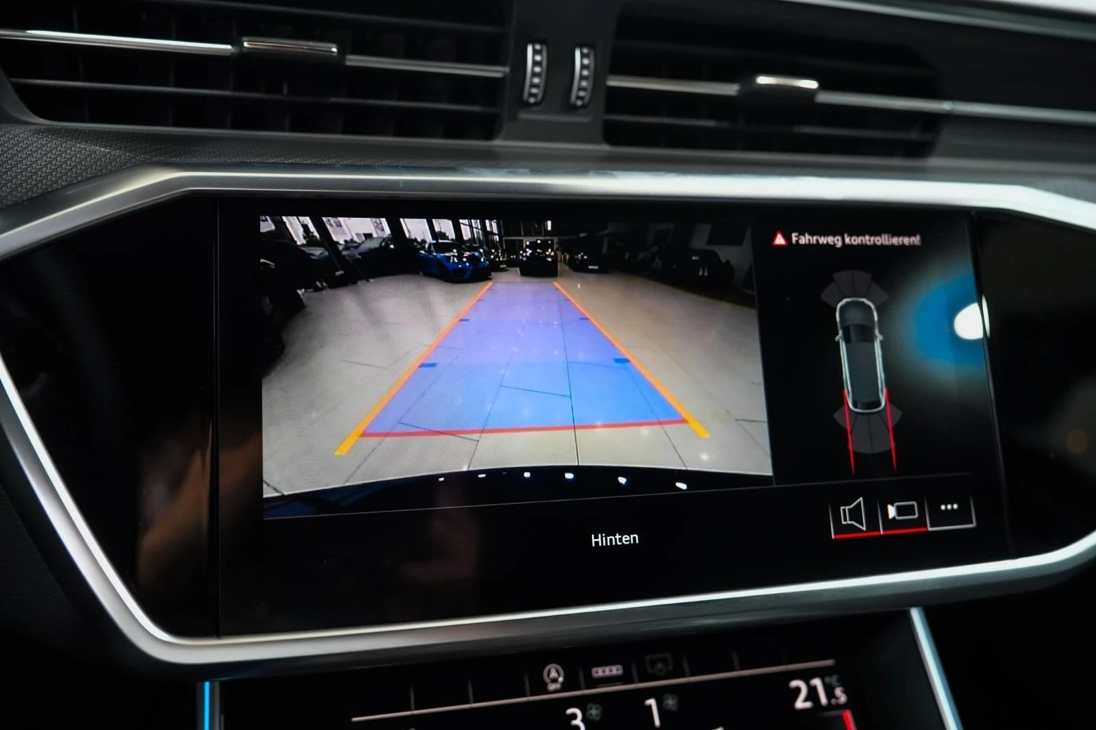 Audi Rs6 PERFORMANCE / BLACK OPTIC / B&O / MATRIX / DYNAMIC, снимка 11 - Автомобили и джипове - 56015723