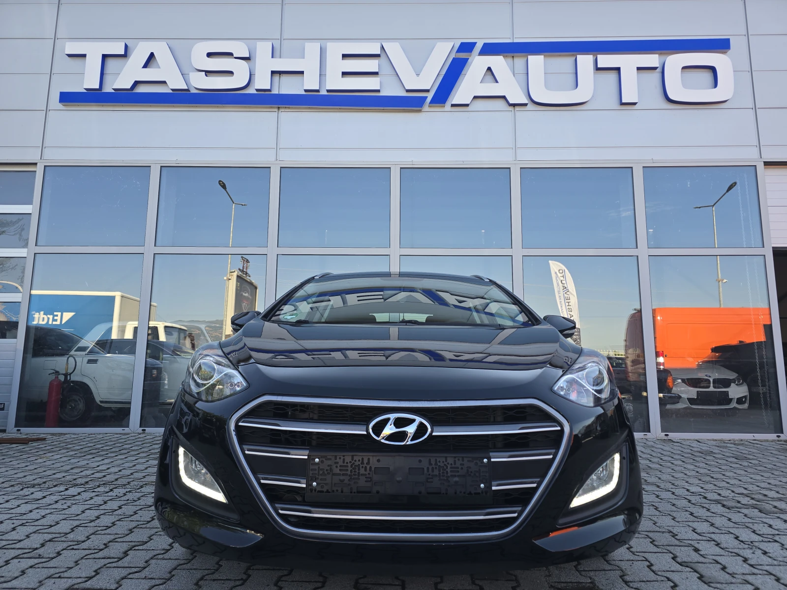 Hyundai I30 122000km !!!!!!!!!!!!, снимка 3 - Автомобили и джипове - 56110200