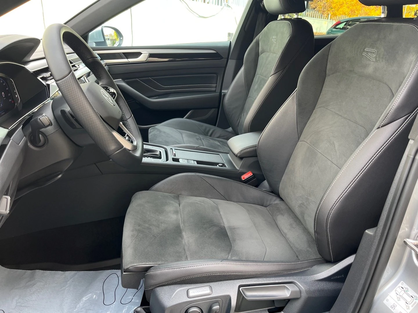 VW Arteon, снимка 5 - Автомобили и джипове - 56536521