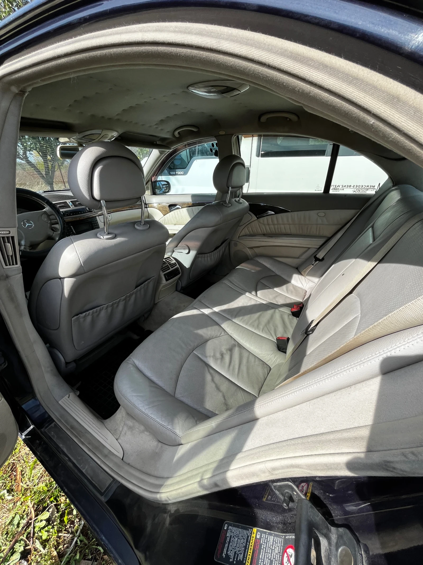 Mercedes-Benz E 320, снимка 2 - Автомобили и джипове - 56721595