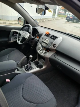 Toyota Rav4 148000km!!! 2.2 D4D Швейцария!!!, снимка 4