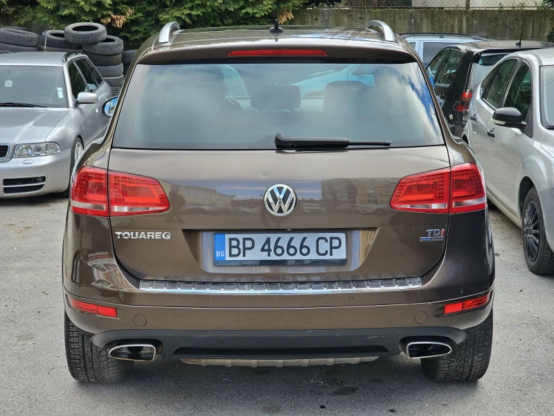 VW Touareg 3.0tdi 8 скорости, снимка 2 - Автомобили и джипове - 48463676