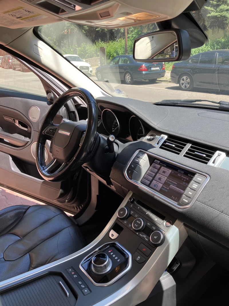 Land Rover Evoque, снимка 9 - Автомобили и джипове - 52611033