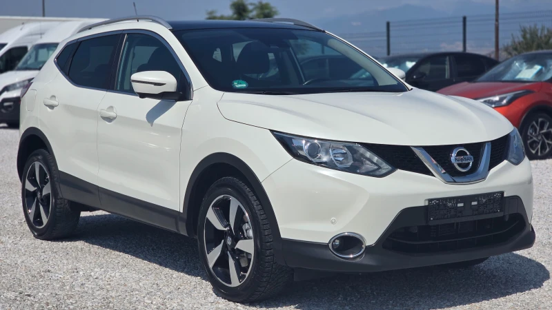 Nissan Qashqai 1.2i * Panorama* 360 Камера* FULL Extra* , снимка 3 - Автомобили и джипове - 51444241