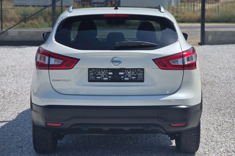 Nissan Qashqai 1.2i * Panorama* 360 Камера* FULL Extra* , снимка 5 - Автомобили и джипове - 51444241