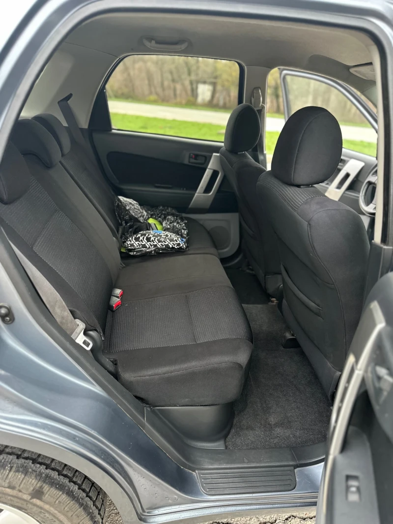 Daihatsu Terios 1.5 4х4 Газ/бензин, снимка 11 - Автомобили и джипове - 52593009