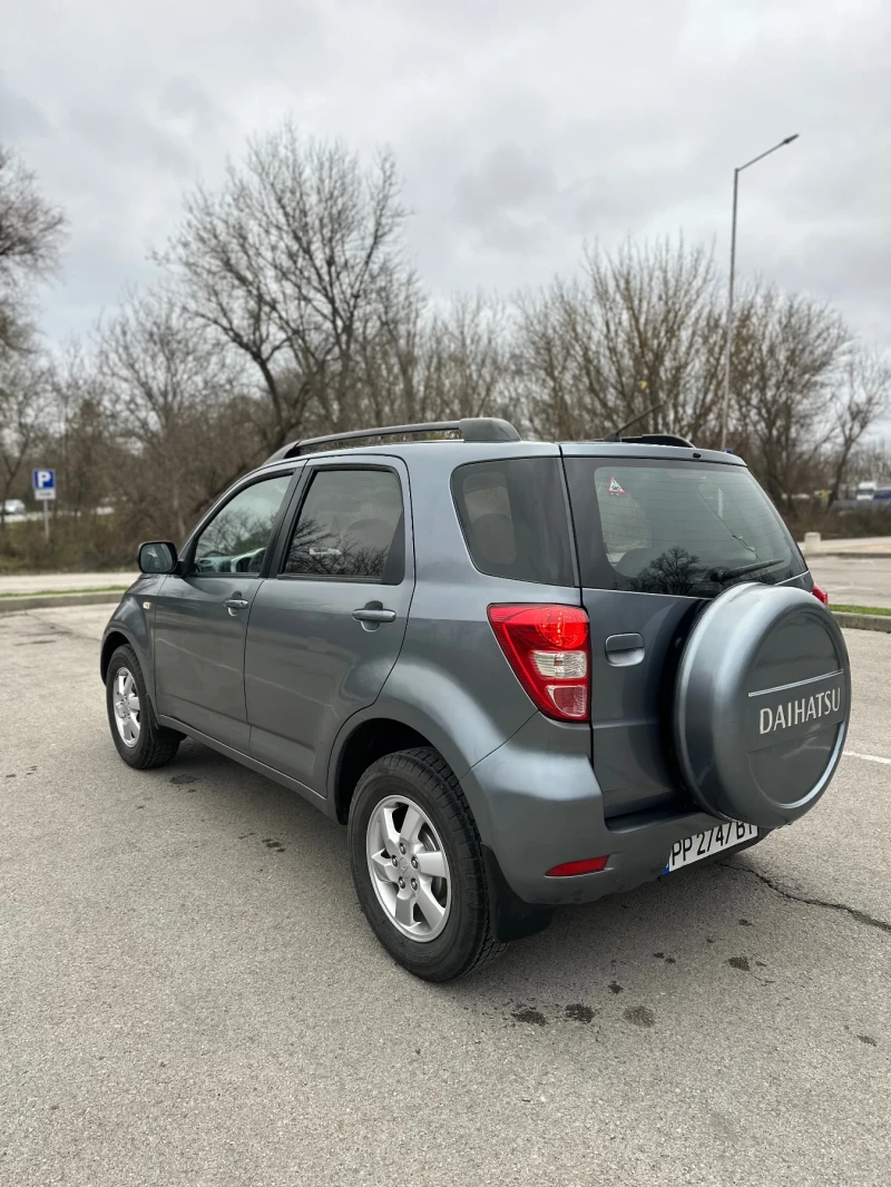 Daihatsu Terios 1.5 4х4 Газ/бензин, снимка 7 - Автомобили и джипове - 52593009
