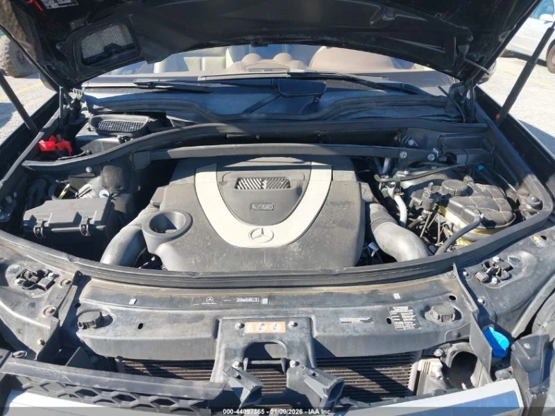 Mercedes-Benz GL 550 5.5l 4Matic, снимка 10 - Автомобили и джипове - 53235388