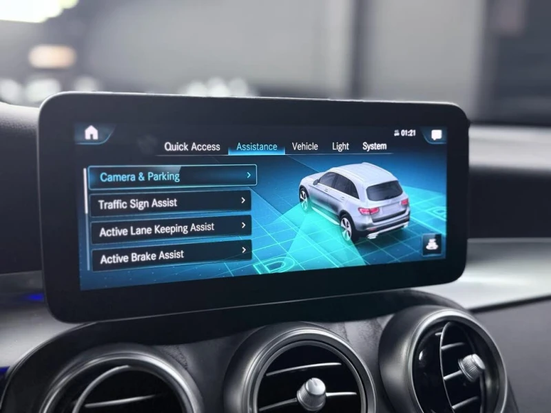 Mercedes-Benz GLC 300 Night PKG* Distronic* ПАНО* 360, снимка 12 - Автомобили и джипове - 53275200