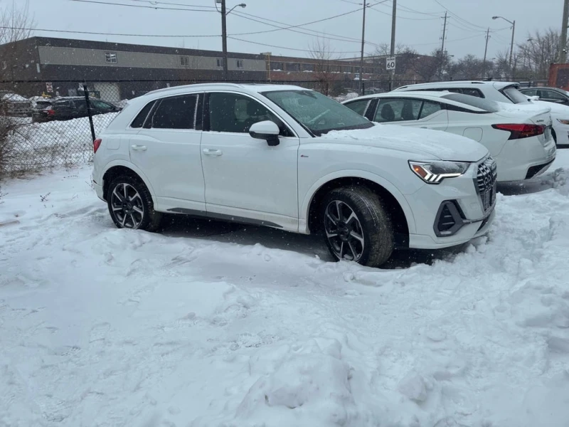 Audi Q3 * Progressiv * CARFAX * ЦЕНА ДО БГ, снимка 3 - Автомобили и джипове - 53390422