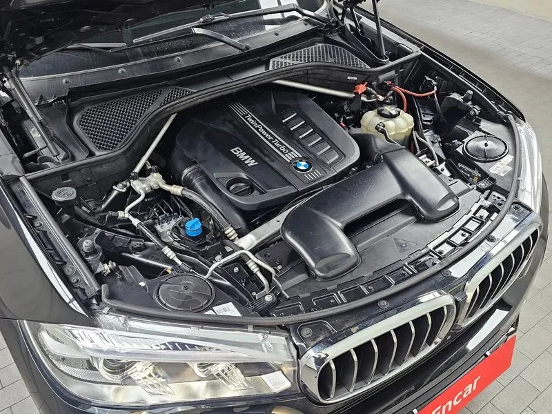 BMW X5 xDrive 30D - изображение 6