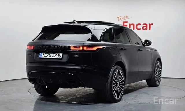 Land Rover Range Rover Velar D240 SE | Панорама | Кожа | Камера, снимка 2 - Автомобили и джипове - 54693243
