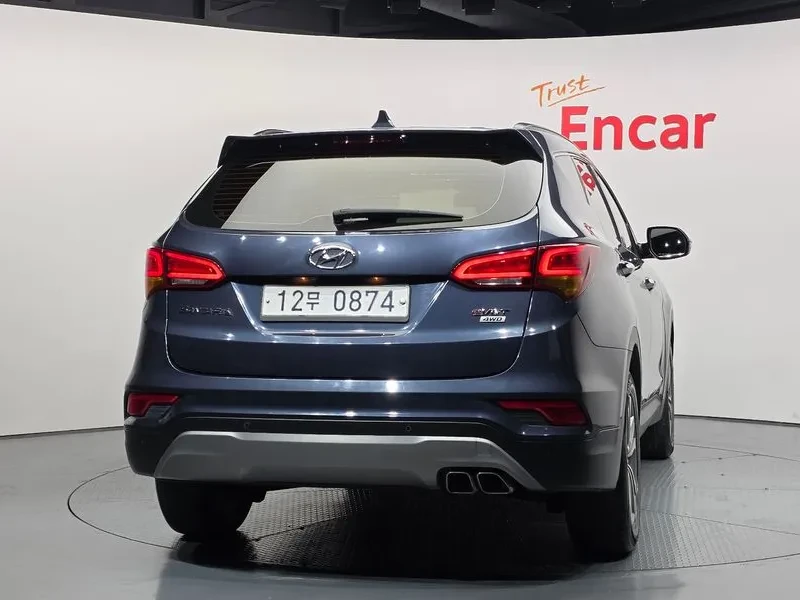 Hyundai Santa fe Diesel 2.0 4Wd Premium, снимка 4 - Автомобили и джипове - 55952504