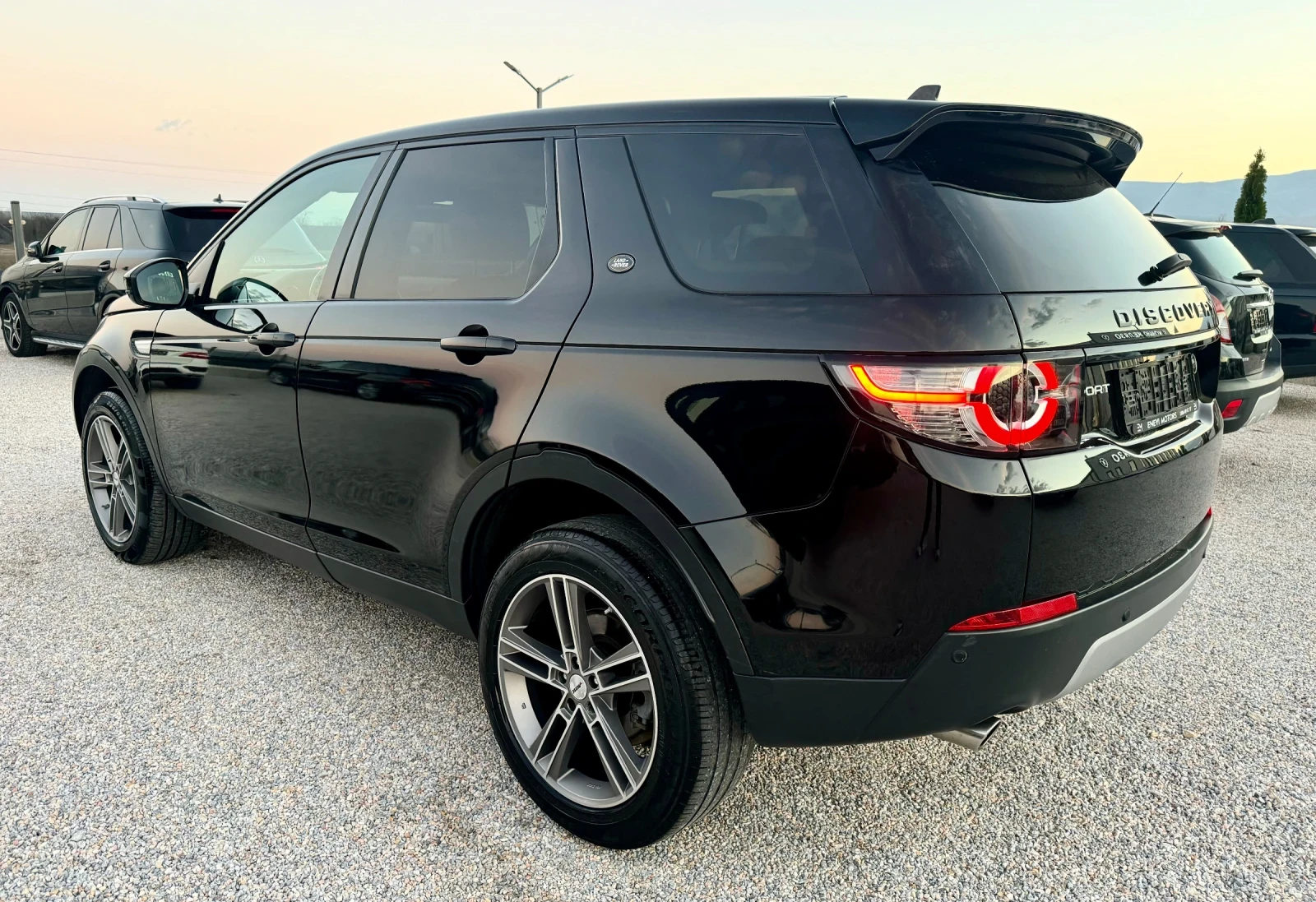 Land Rover Discovery sport - изображение 4