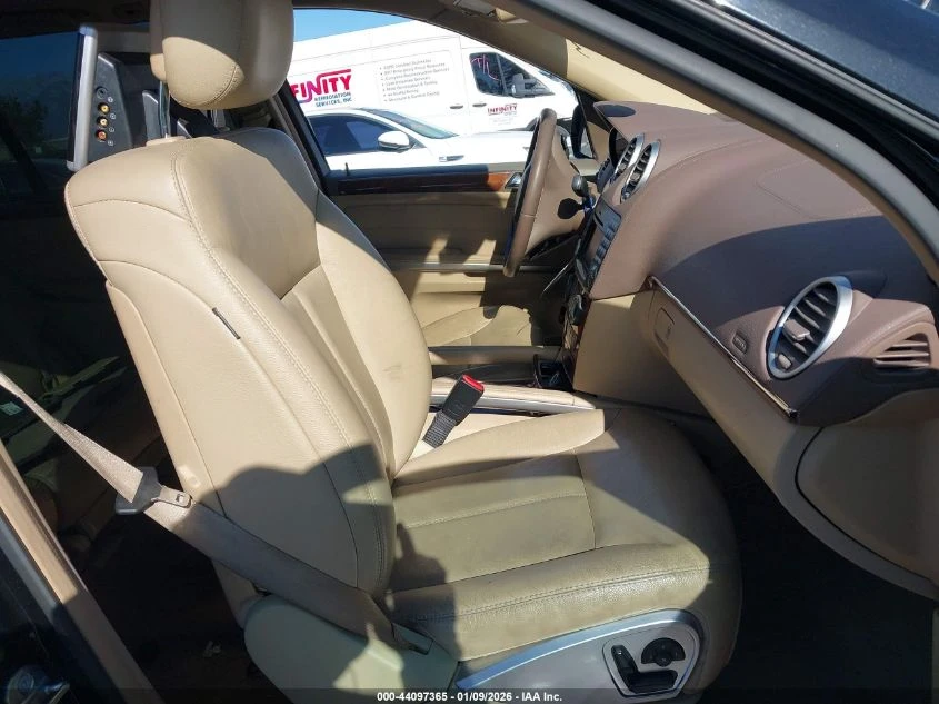 Mercedes-Benz GL 550 5.5l 4Matic - изображение 5