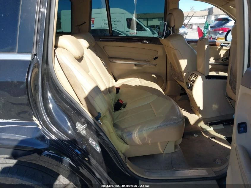 Mercedes-Benz GL 550 5.5l 4Matic - изображение 8