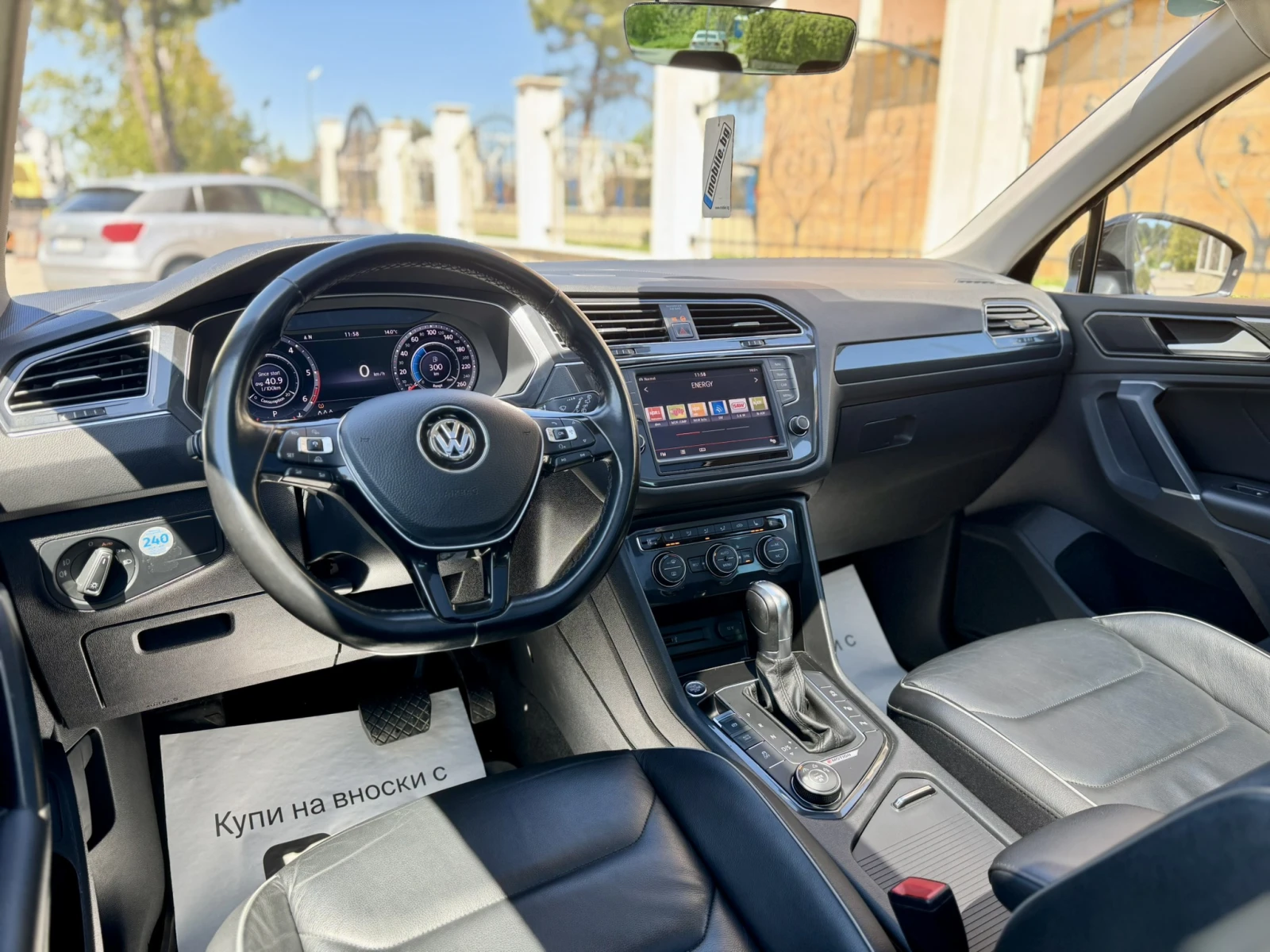 VW Tiguan 2.0 TDI 4Motion Highline, снимка 11 - Автомобили и джипове - 54481974