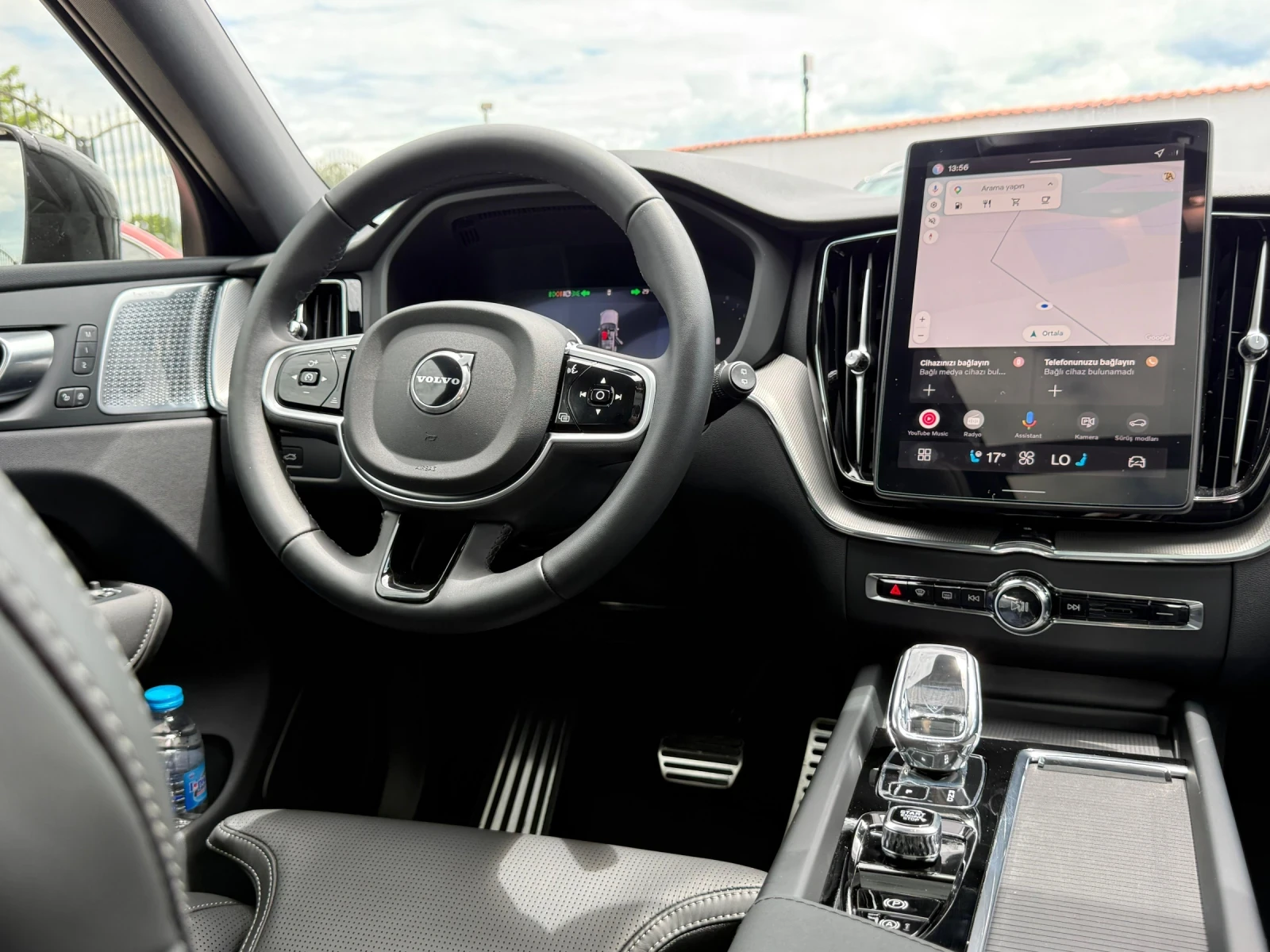 Volvo XC60  B5 AWD Black Edition Plus 360  Air Suspension, снимка 9 - Автомобили и джипове - 55093841