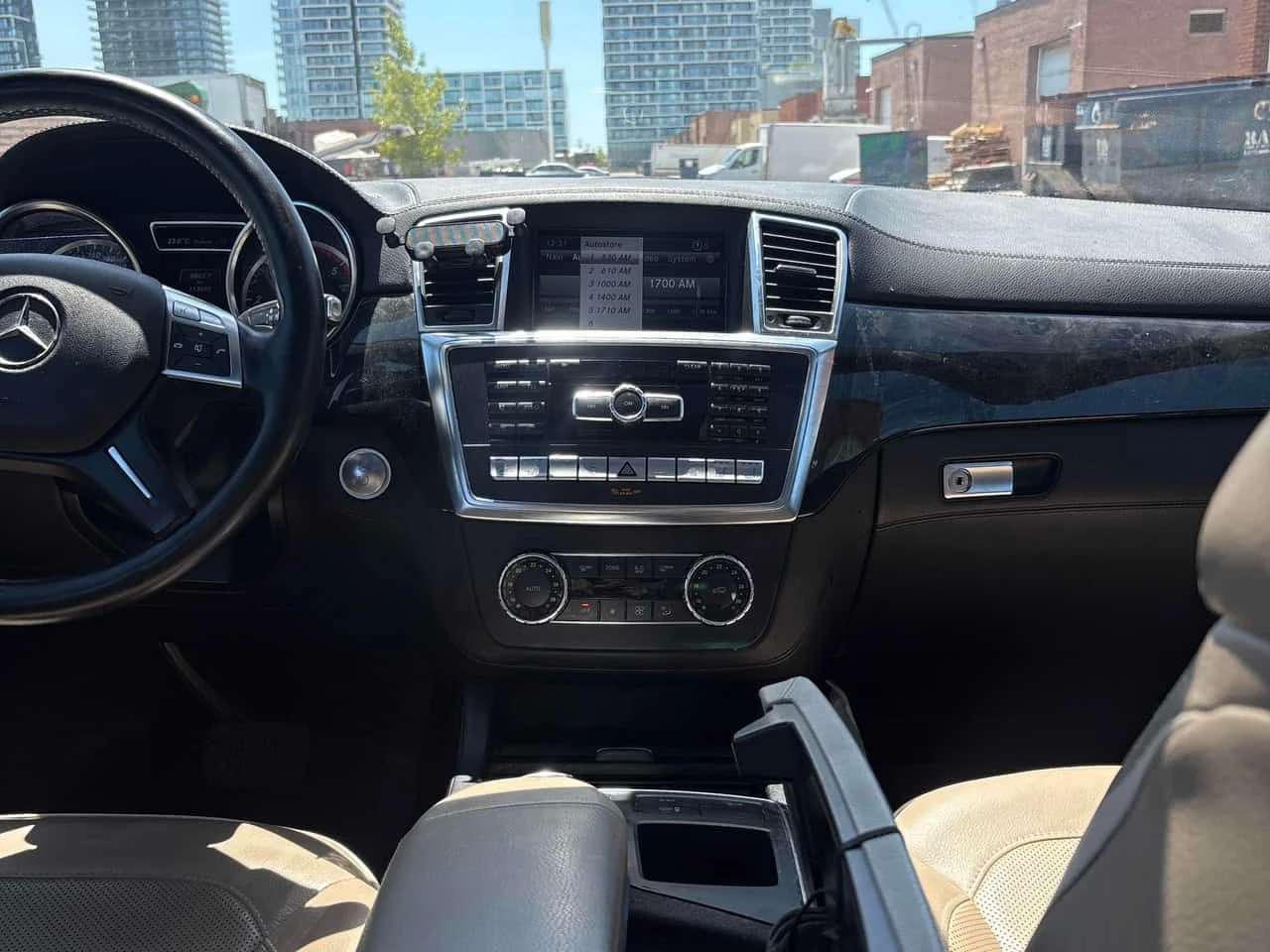 Mercedes-Benz ML 350 * BlueTEC * CARFAX * ОПЦИЯ ЗА ФИНАНСИРАНЕ, снимка 9 - Автомобили и джипове - 55175496