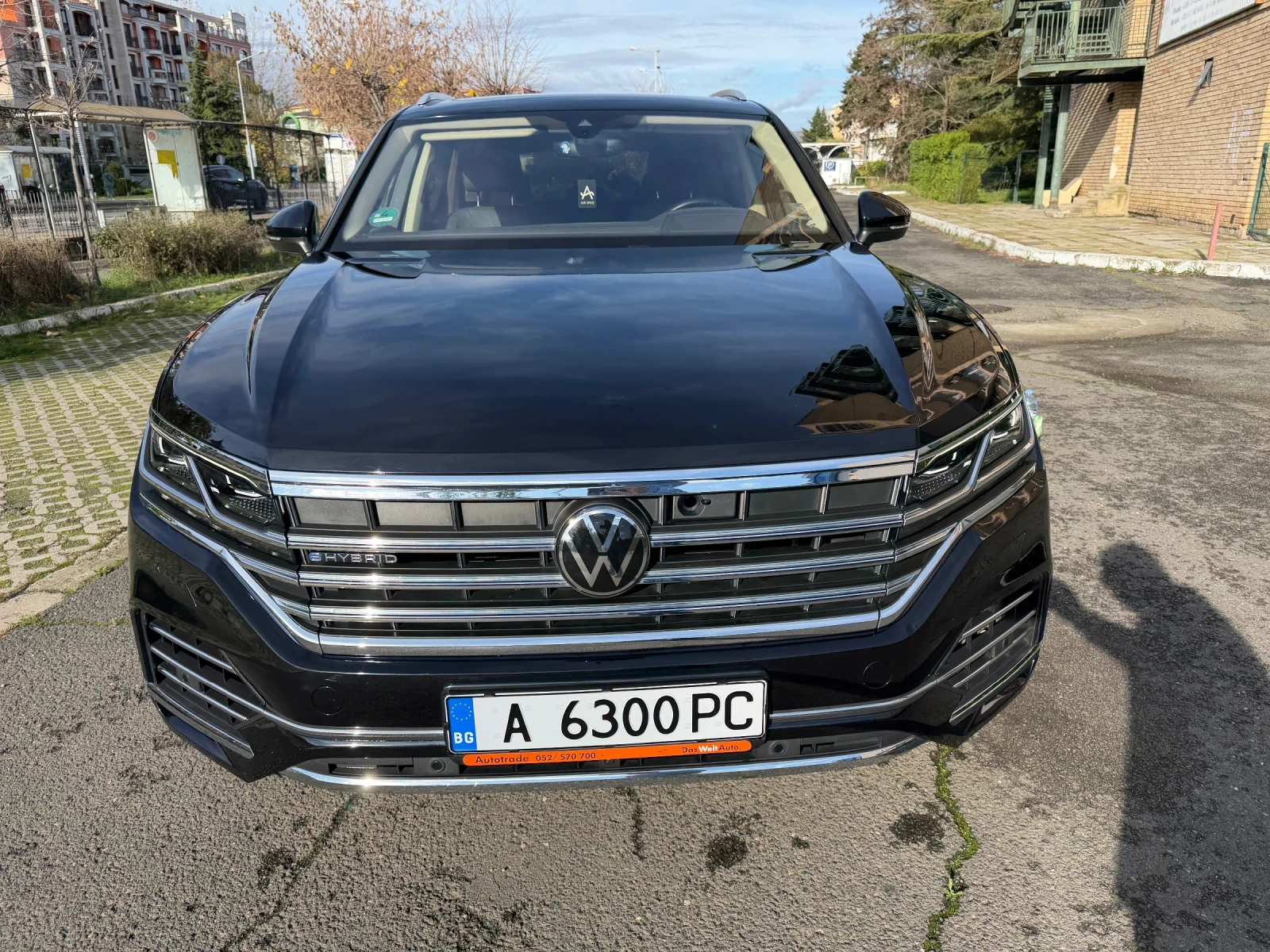 VW Touareg E hybrid, снимка 2 - Автомобили и джипове - 55189107