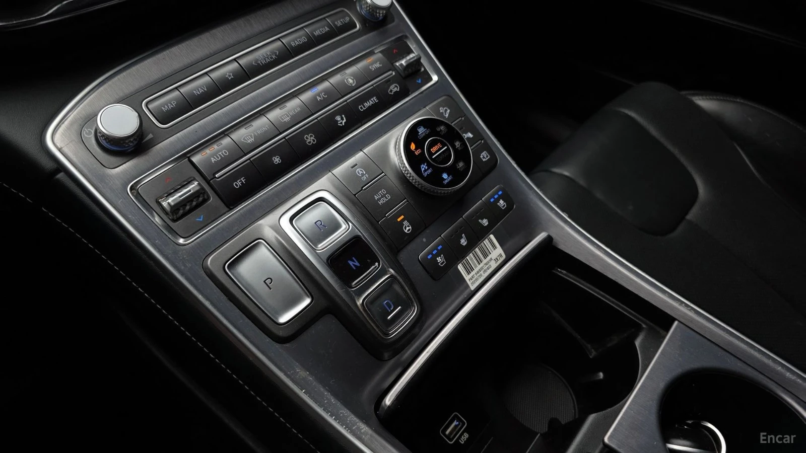 Hyundai Santa fe CALLIGRAPHY/DRIVE-ASSISTS/DIGITAL/REAR-VIEW, снимка 13 - Автомобили и джипове - 55433842