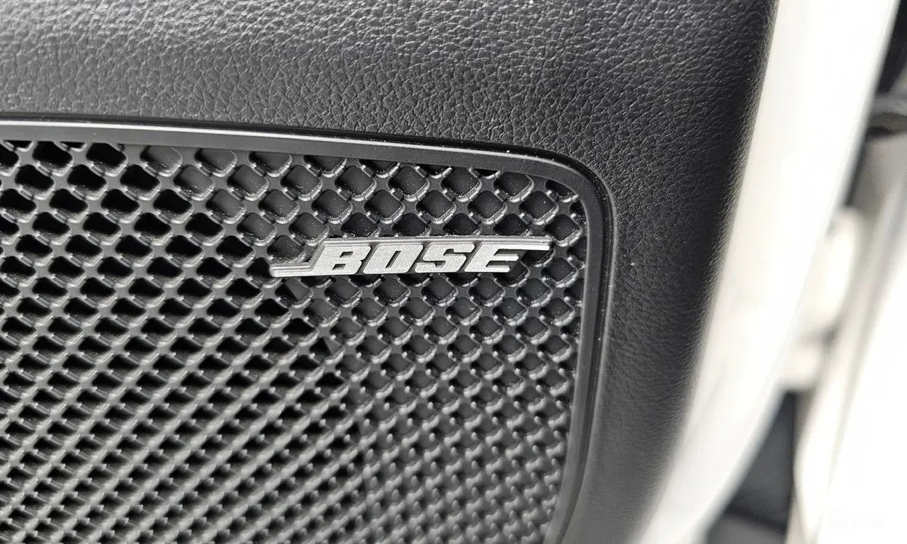 Hyundai Tucson HYBRID* ОБДУХ* ПОДГРЕВ* BOSE* 360* М.ТОЧКА, снимка 17 - Автомобили и джипове - 55728170