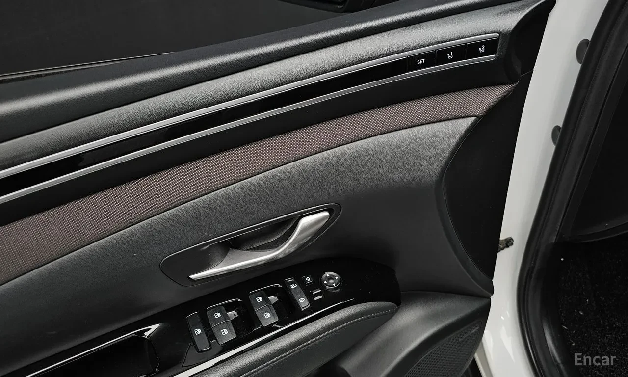 Hyundai Tucson HYBRID* ОБДУХ* ПОДГРЕВ* BOSE* 360* М.ТОЧКА, снимка 16 - Автомобили и джипове - 55728170