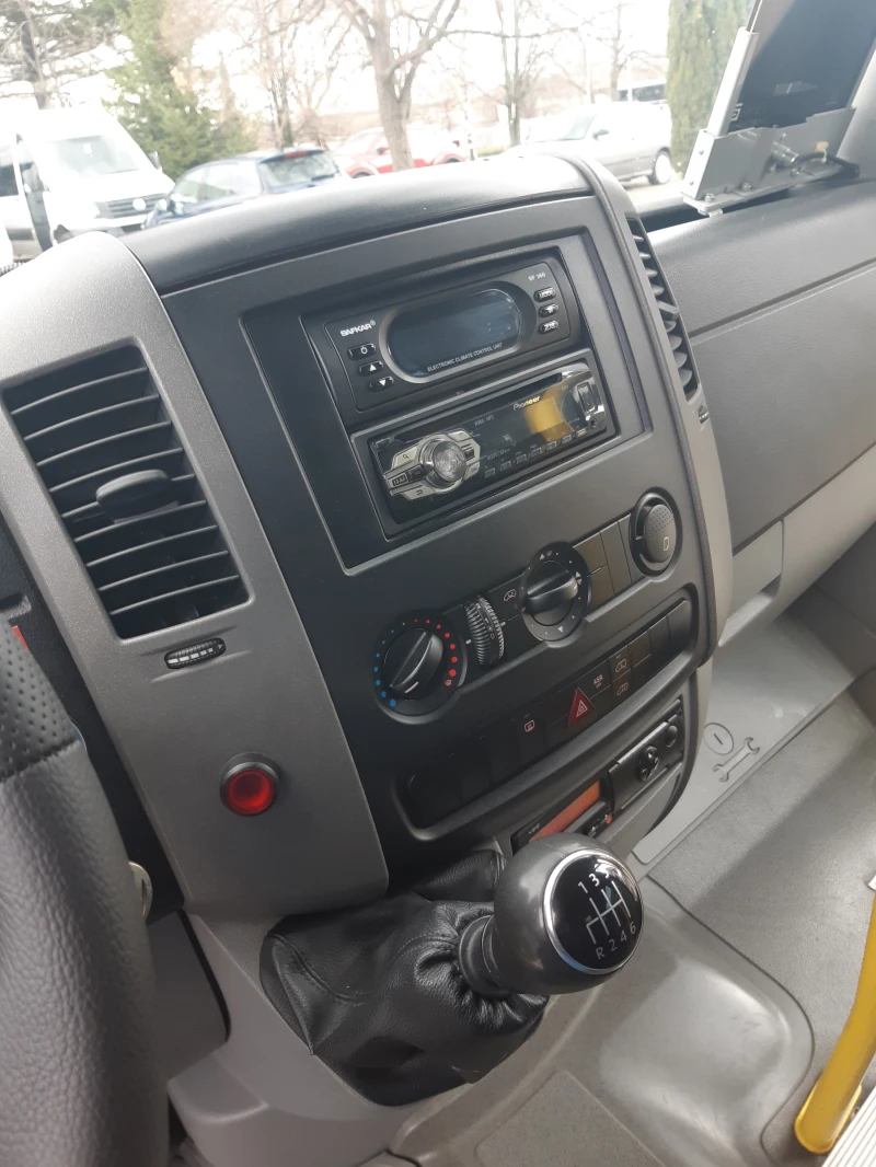 VW Crafter 2 br, снимка 3 - Бусове и автобуси - 48450675