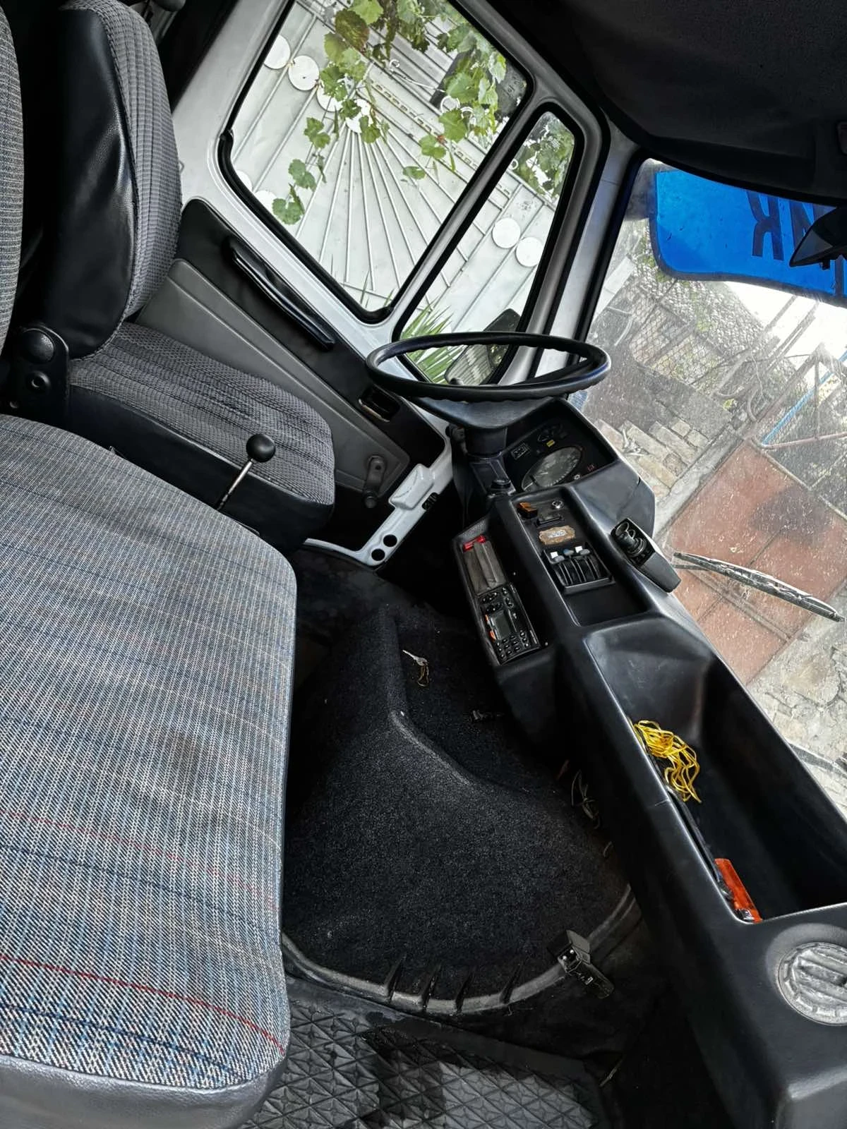 Mercedes-Benz 207 ПЪТНА ПОМОЩ , снимка 3 - Бусове и автобуси - 55794884
