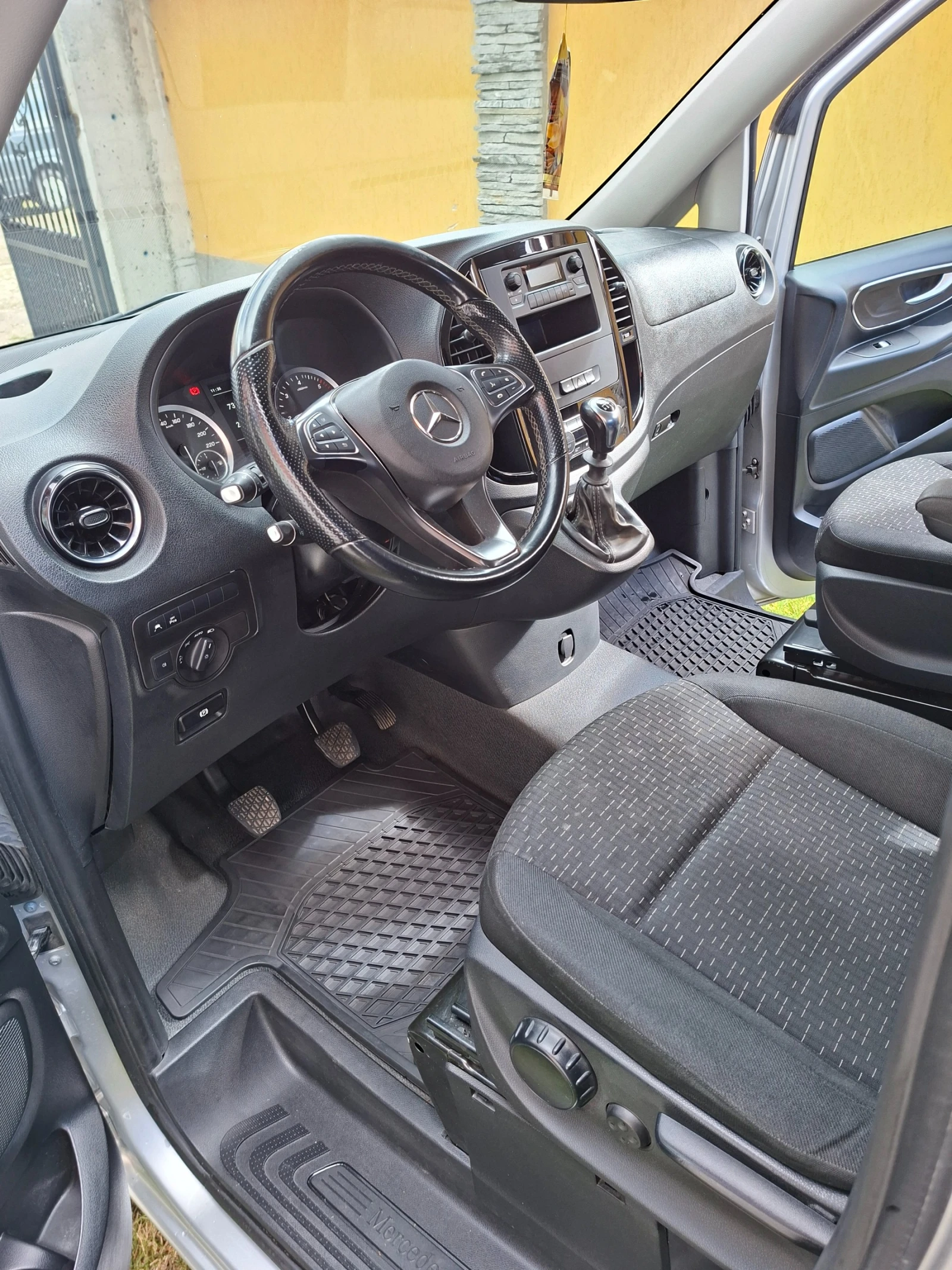 Mercedes-Benz Vito, снимка 5 - Бусове и автобуси - 56624900