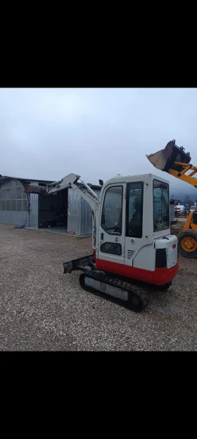 Багер Takeuchi TB016, снимка 2