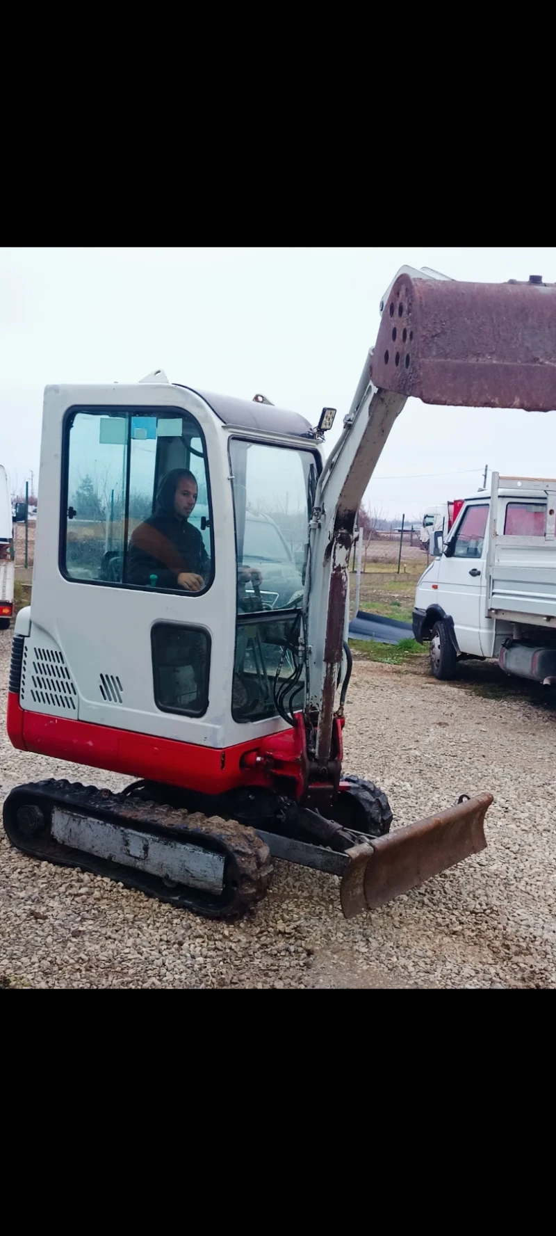 Багер Takeuchi TB016, снимка 3 - Индустриална техника - 53434955