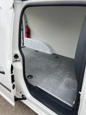 VW Caddy 2.0 TDI 2017 КЛИМАТИК, снимка 10