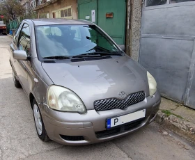 Toyota Yaris 1.0 VVT-i, снимка 1