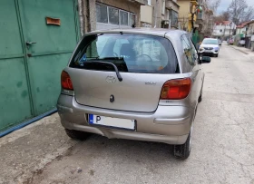 Toyota Yaris 1.0 VVT-i, снимка 2