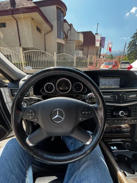 Mercedes-Benz E 350 4Matic, AirMatic, Първи собственик, снимка 11