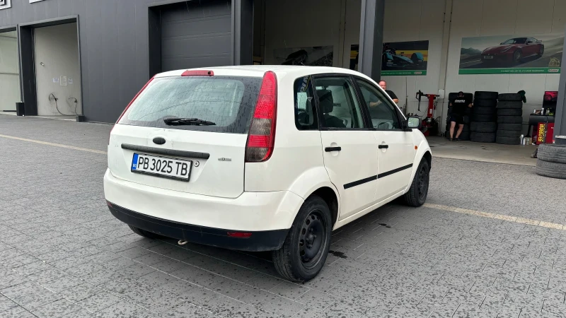 Ford Fiesta, снимка 12 - Автомобили и джипове - 46969157