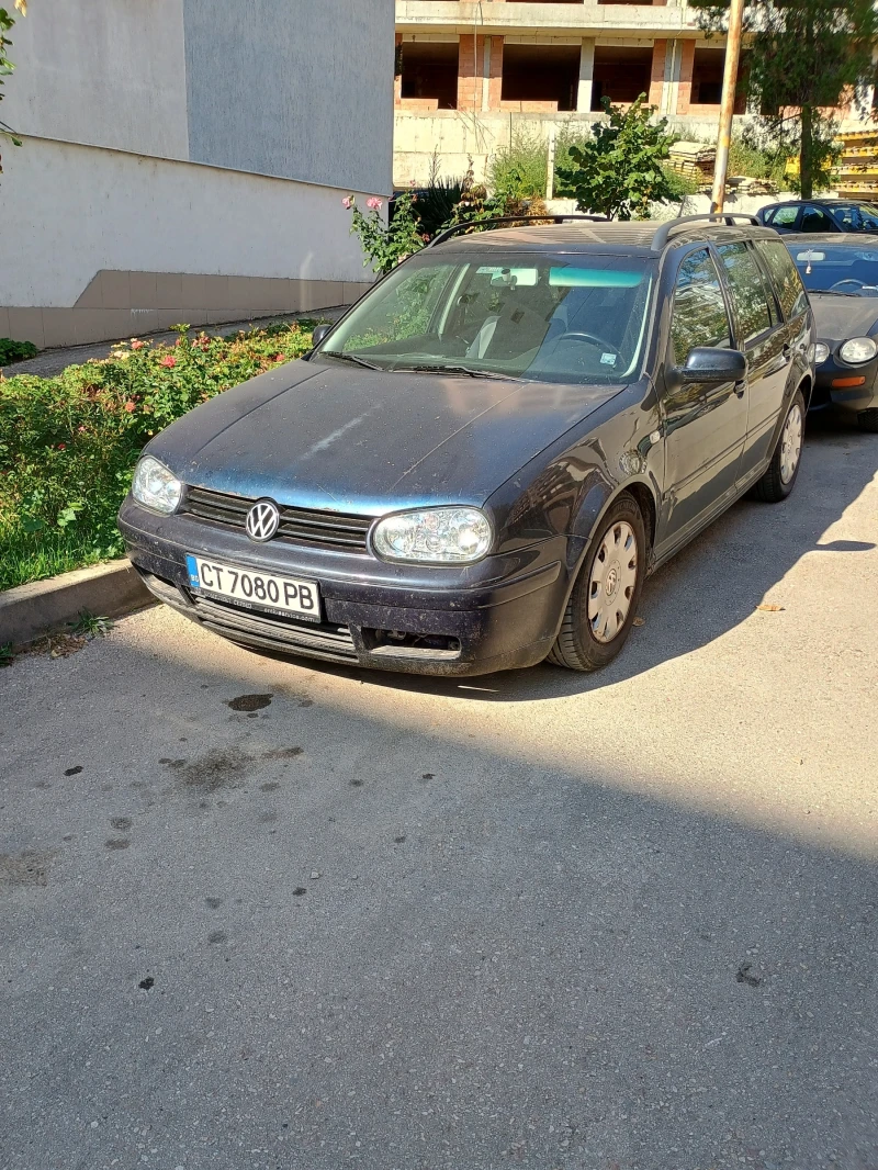 VW Golf, снимка 1 - Автомобили и джипове - 47535942