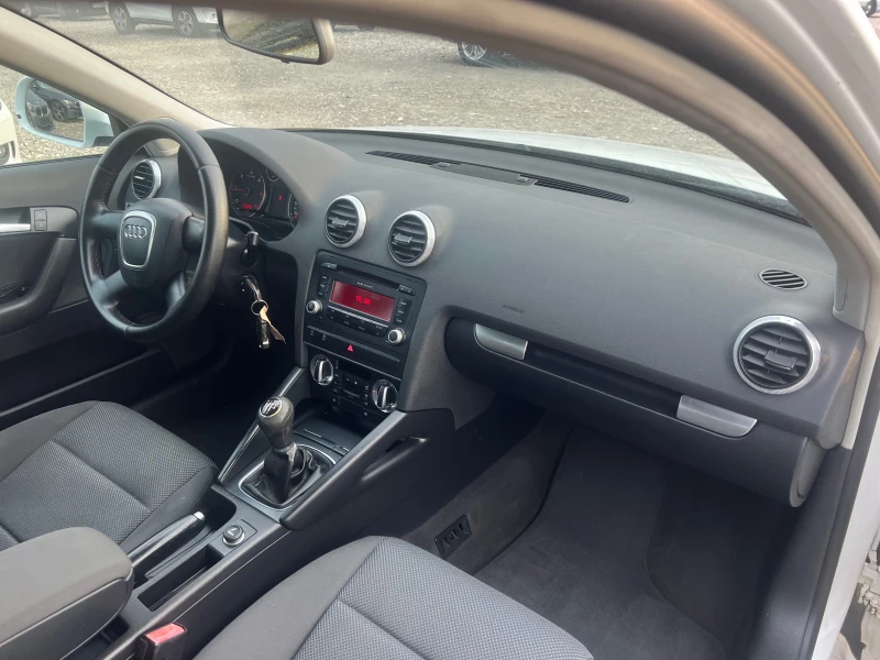 Audi A3 1.6 TDI, снимка 14 - Автомобили и джипове - 48184780